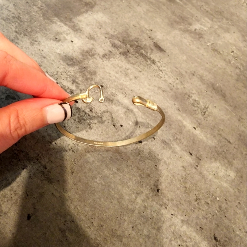 anchor bracelet